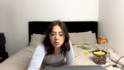Snapshot of liloshroxy chatting on 24, 2, 2025 Roxy online show from 24, 2, 2025