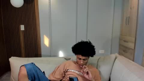 Snapshot of lilr_ chatting on 2, 12, 2024 lilr_ online show from 2, 12, 2024