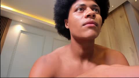Snapshot of lilr_ chatting on 8, 1, 2025 lilr_ online show from 8, 1, 2025
