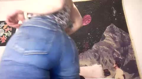 Snapshot of lilsirenluna chatting on 8, 3, 2026 Luna online show from 8, 3, 2026