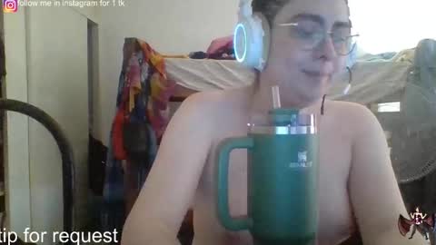 Snapshot of lilsuccubusvicky chatting on 30, 1, 2025 lilsuccubusvicky online show from 30, 1, 2025