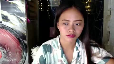 Snapshot of lilsweet_marie chatting on 5, 2, 2026 Lilsweet marie online show from 5, 2, 2026