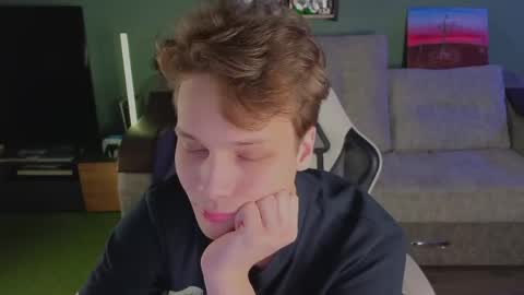 Snapshot of lilteddyboy chatting on 4, 4, 2026 lilteddyboy online show from 4, 4, 2026