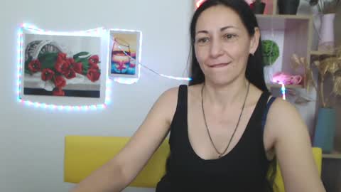 Snapshot of lilugrants chatting on 19, 1, 2025 lilugrants online show from 19, 1, 2025