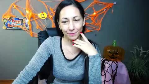 Snapshot of lilugrants chatting on 23, 10, 2025 lilugrants online show from 23, 10, 2025