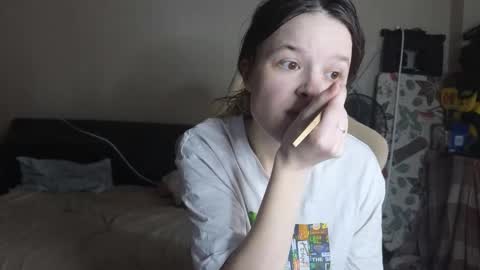 Snapshot of lily_and_jake chatting on 22, 11, 2025 lily_and_jake online show from 22, 11, 2025