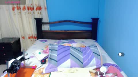 Snapshot of lily_benet1 chatting on 21, 3, 2026 LILYB online show from 21, 3, 2026