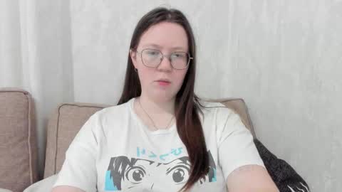 Lily Chays online show from 12, 1, 2026