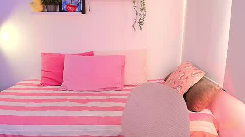 Snapshot of lily_evans_ chatting on 2, 3, 2026 just lily online show from 2, 3, 2026