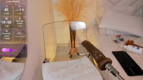   online show from 5, 2, 2025