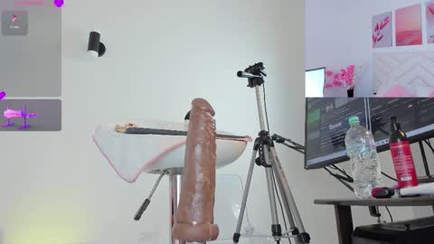   online show from 10, 9, 2025