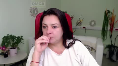 Snapshot of lily_flower7_ chatting on 2, 10, 2025 Lily online show from 2, 10, 2025