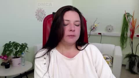 Snapshot of lily_flower7_ chatting on 6, 10, 2025 Lily online show from 6, 10, 2025