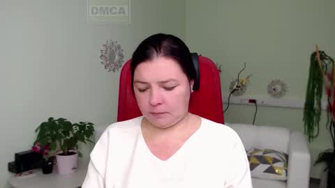 Snapshot of lily_flower7_ chatting on 20, 10, 2025 Lily online show from 20, 10, 2025