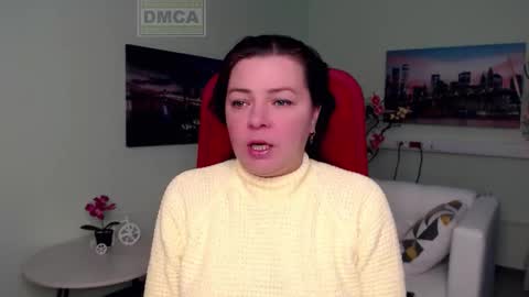 Snapshot of lily_flower7_ chatting on 1, 12, 2025 Lily online show from 1, 12, 2025