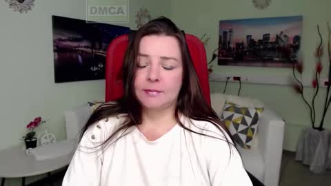 Snapshot of lily_flower7_ chatting on 14, 12, 2025 Lily online show from 14, 12, 2025