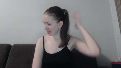 Snapshot of lily_love_x chatting on 24, 4, 2026 lily_love_x online show from 24, 4, 2026
