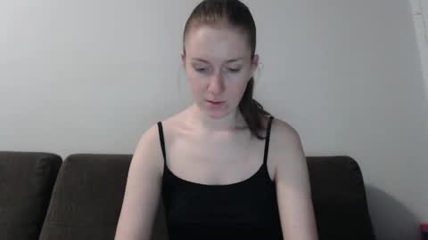 Snapshot of lily_love_x chatting on 28, 4, 2026 lily_love_x online show from 28, 4, 2026