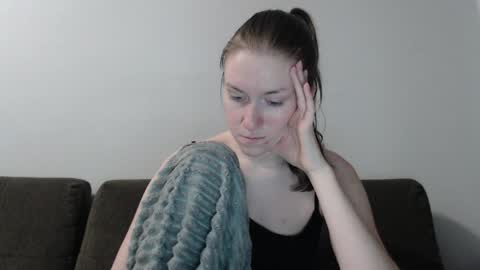Snapshot of lily_love_x chatting on 29, 4, 2026 lily_love_x online show from 29, 4, 2026
