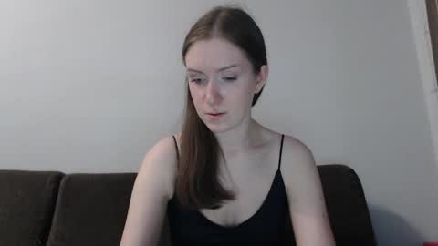 Snapshot of lily_love_x chatting on 18, 5, 2026 lily_love_x online show from 18, 5, 2026