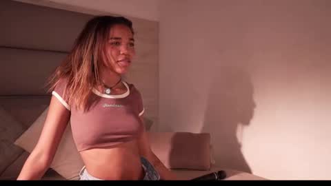 Lily Miiller online show from 1, 6, 2026