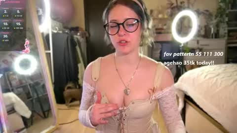 Snapshot of lily_noris chatting on 21, 5, 2026 your lilyyyyyyy online show from 21, 5, 2026