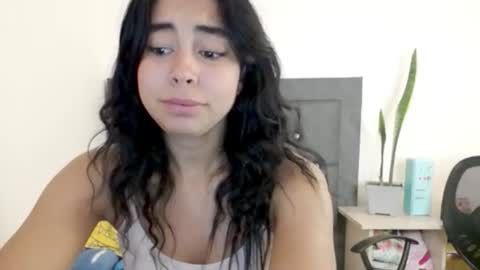 Snapshot of lily_robertss_ chatting on 8, 7, 2026 Lily Roberts online show from 8, 7, 2026