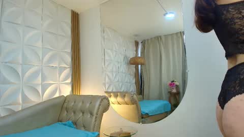 Lily Lauren online show from 16, 3, 2026