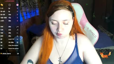 Snapshot of lily_shamy chatting on 19, 4, 2026 Alice online show from 19, 4, 2026