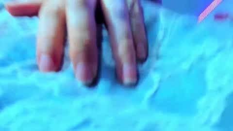 Snapshot of lily_stone04 chatting on 4, 12, 2025 lily_stone04 online show from 4, 12, 2025