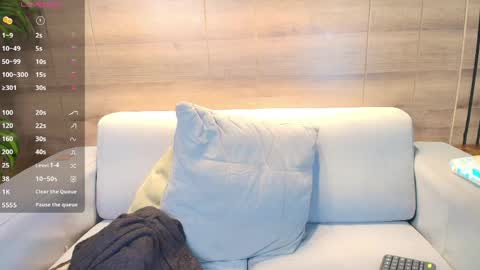 Snapshot of lily_waist chatting on 9, 4, 2026 lily_waist online show from 9, 4, 2026