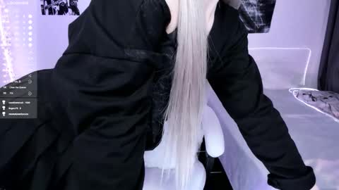 Lily online show from 14, 12, 2025