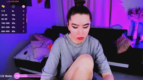 LILY online show from 4, 10, 2025