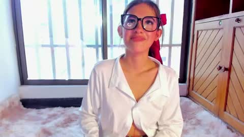 Snapshot of lilyangell chatting on 28, 7, 2026 Lili online show from 28, 7, 2026