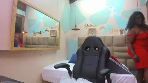 Snapshot of lilybaudyn_ chatting on 28, 1, 2025 Lily online show from 28, 1, 2025