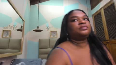 Snapshot of lilybaudyn_ chatting on 6, 2, 2025 Lily online show from 6, 2, 2025