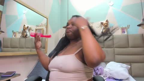 Snapshot of lilybaudyn_ chatting on 8, 2, 2025 Lily online show from 8, 2, 2025