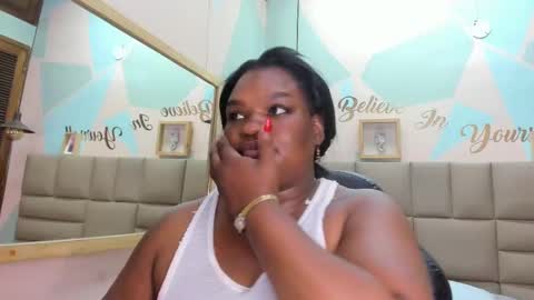 Snapshot of lilybaudyn_ chatting on 18, 2, 2025 Lily online show from 18, 2, 2025