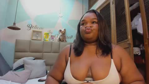 Snapshot of lilybaudyn_ chatting on 9, 9, 2025 Lily online show from 9, 9, 2025