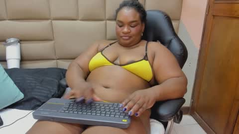 Snapshot of lilybaudyn_ chatting on 13, 9, 2025 Lily online show from 13, 9, 2025