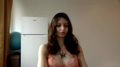 lilycandy_ online show from 12, 3, 2025