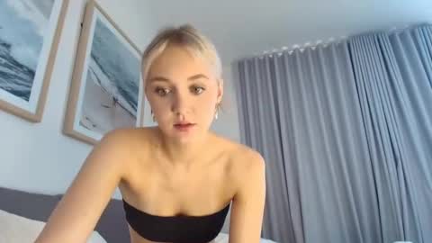 lilyflex online show from 5, 4, 2026