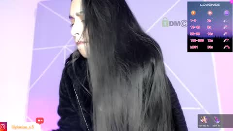 Snapshot of lilylouisee_ chatting on 27, 3, 2026 Liliana louise online show from 27, 3, 2026