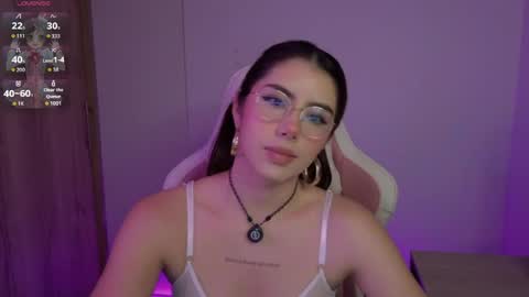 Snapshot of lilyrouse_ chatting on 17, 4, 2026 lily help me to collect more cosplay online show from 17, 4, 2026