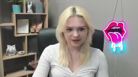 Snapshot of lilysweetxo chatting on 28, 2, 2026 Lily online show from 28, 2, 2026