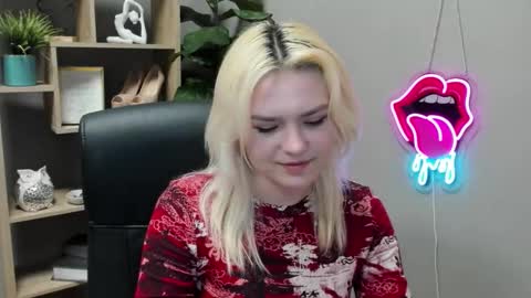 Lily online show from 13, 3, 2026