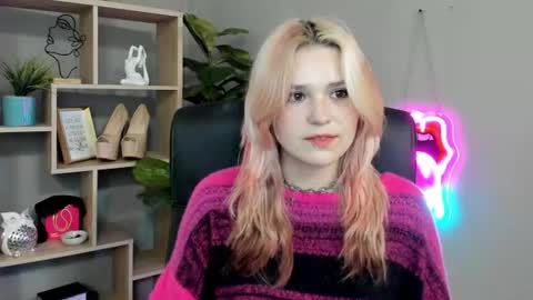 Snapshot of lilysweetxo chatting on 5, 7, 2026 Lily online show from 5, 7, 2026