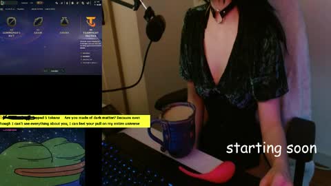 Snapshot of lilythrone chatting on 8, 5, 2026 Lily Rone online show from 8, 5, 2026