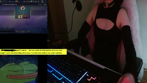 Snapshot of lilythrone chatting on 16, 5, 2026 Lily Rone online show from 16, 5, 2026