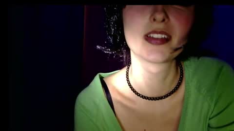 Snapshot of lilyxsky chatting on 19, 2, 2025 LilyXSky online show from 19, 2, 2025